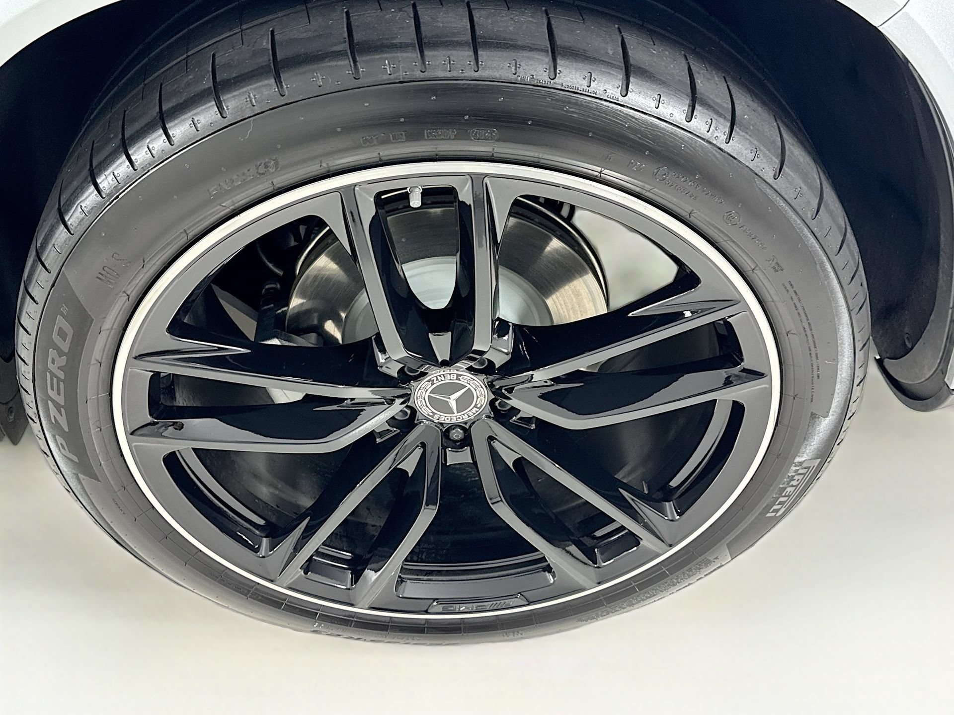 Used 2026 Mercedes-Benz GLS 580 4MATIC image 35