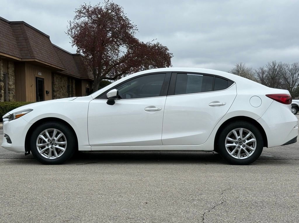 Used 2017 MAZDA MAZDA3 Sport w/ Preferred Equipment Package image 2