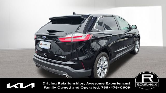 Used 2019 Ford Edge Titanium w/ Equipment Group 301A AWD/4WD image 11