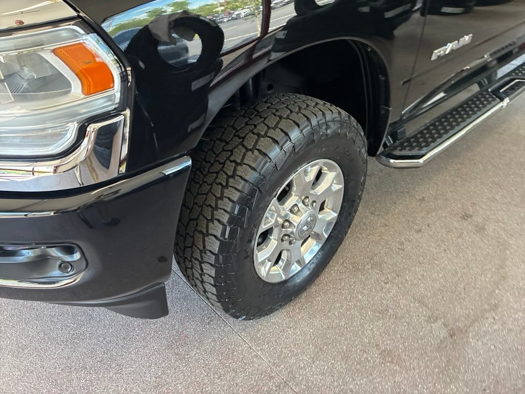 Used 2023 RAM 3500 Laramie AWD/4WD image 4