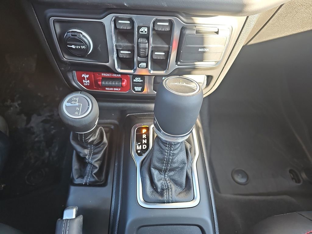 New 2026 Jeep Gladiator Rubicon w/ Safety Group AWD/4WD image 26