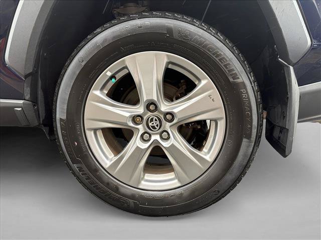Used 2024 Toyota RAV4 XLE AWD/4WD image 9