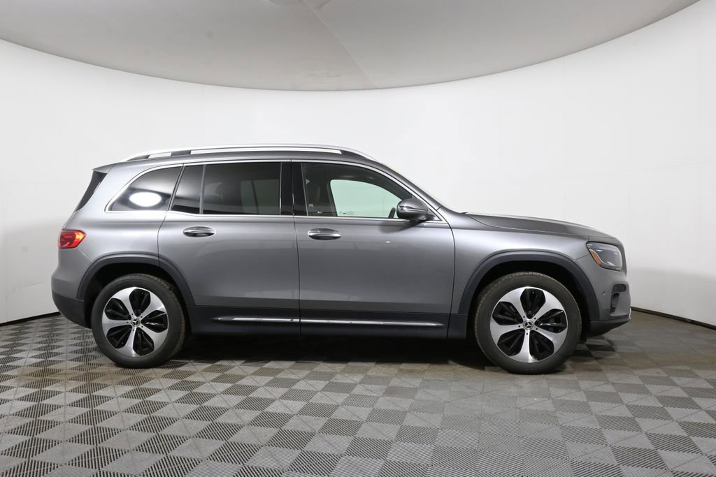 Used 2026 Mercedes-Benz GLB 250 4MATIC image 8