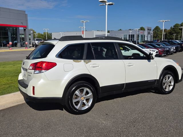 Used 2014 Subaru Outback 2.5i Limited w/ Moonroof Package AWD/4WD image 13