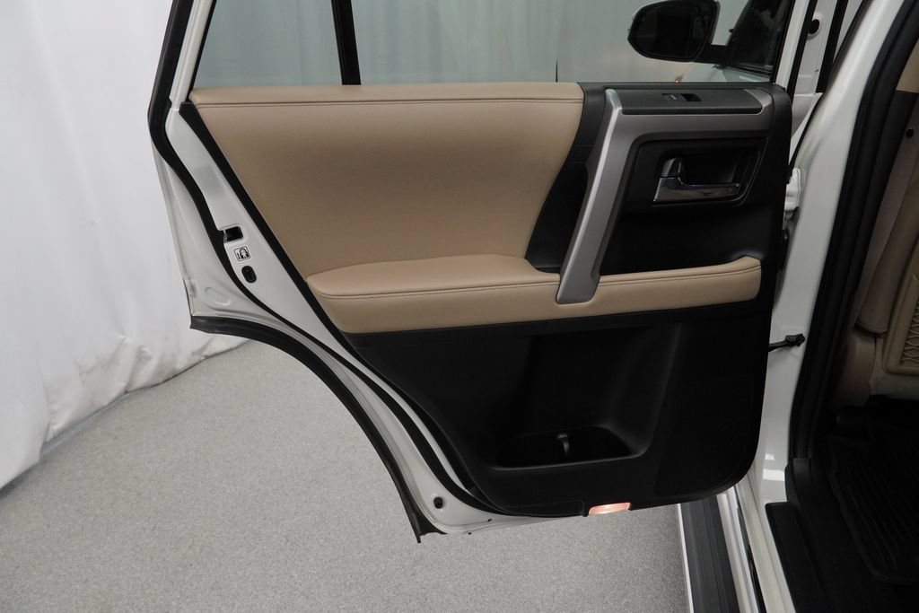 Used 2022 Toyota 4Runner Limited AWD/4WD image 45