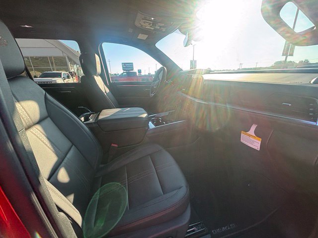 New 2026 Chevrolet Tahoe High Country w/ Sun And Tow Package AWD/4WD image 16