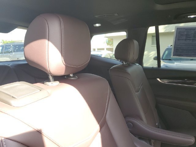 Certified 2022 Cadillac XT6 Premium Luxury w/ Technology Package AWD/4WD image 25