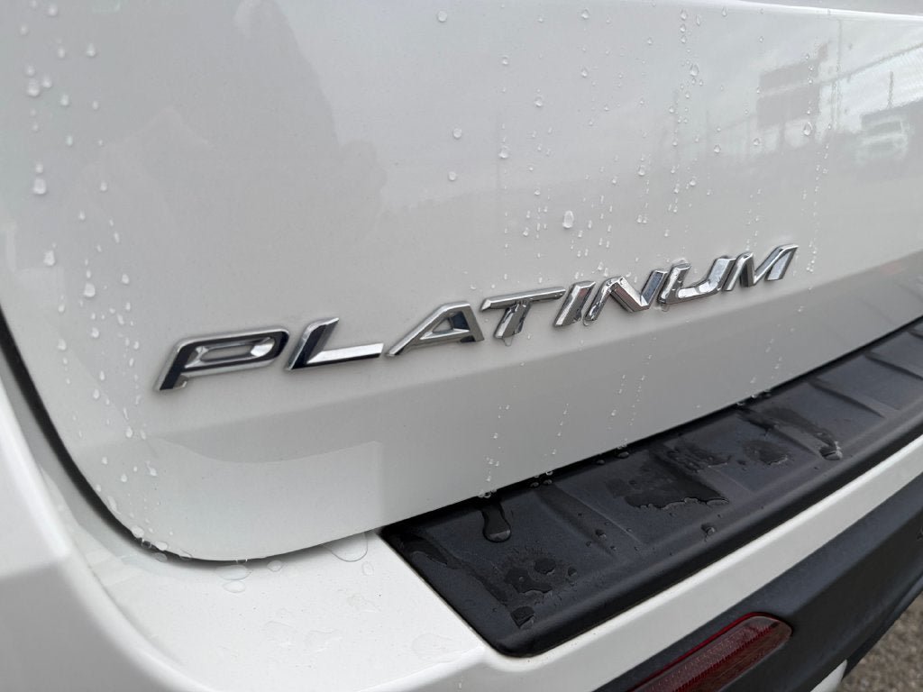 Certified 2025 Ford Explorer Platinum w/ Ultimate Package AWD/4WD image 36