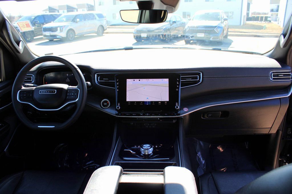 Used 2024 Jeep Wagoneer Series II image 52