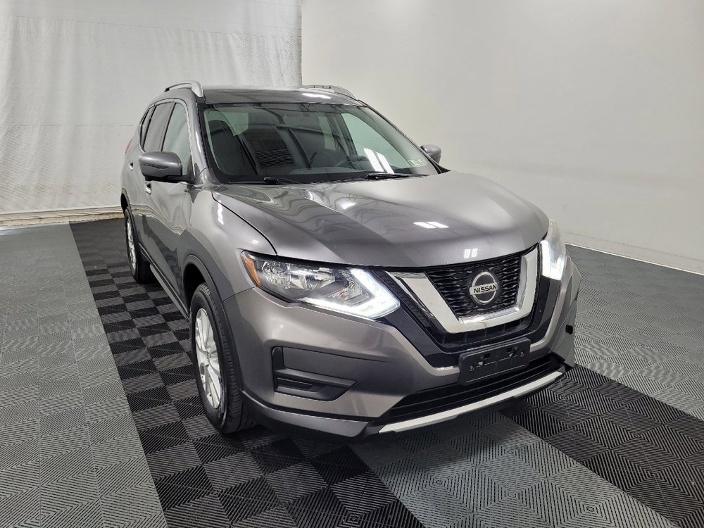 Used 2018 Nissan Rogue SV w/ Premium Package image 13