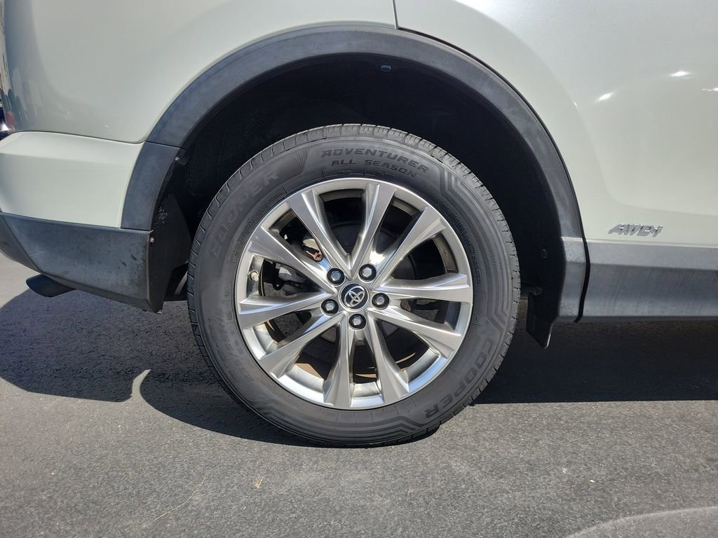 Used 2016 Toyota RAV4 Limited w/ Advanced Technology Package image 5