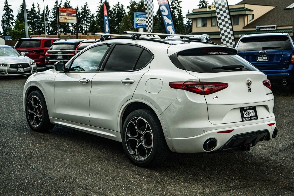 Used 2022 Alfa Romeo Stelvio Veloce AWD/4WD image 13