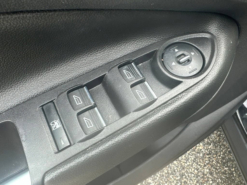 Used 2016 Ford Escape Titanium AWD/4WD image 16