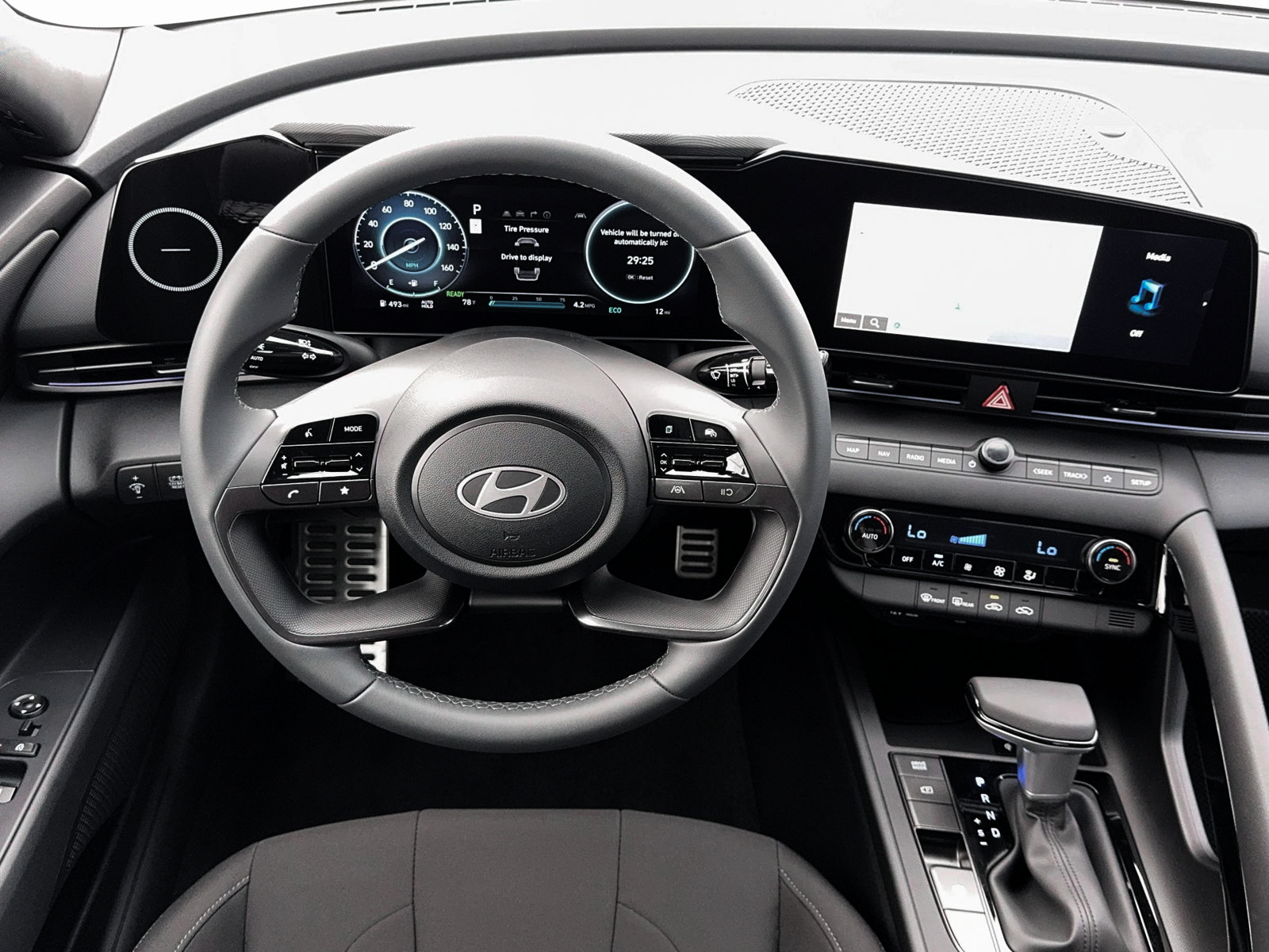 New 2026 Hyundai Elantra SEL FWD image 17