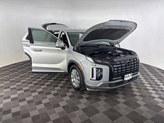 Used 2023 Hyundai Palisade SEL w/ Cargo Package AWD/4WD image 14