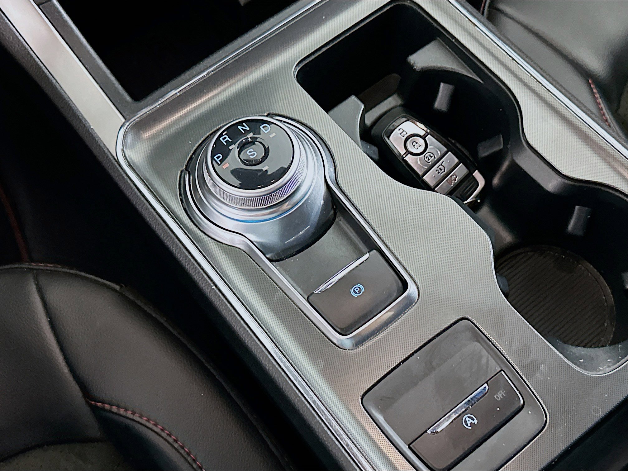 Used 2024 Ford Edge ST-Line image 25