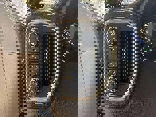 Used 2021 GMC Sierra 2500 SLT image 15