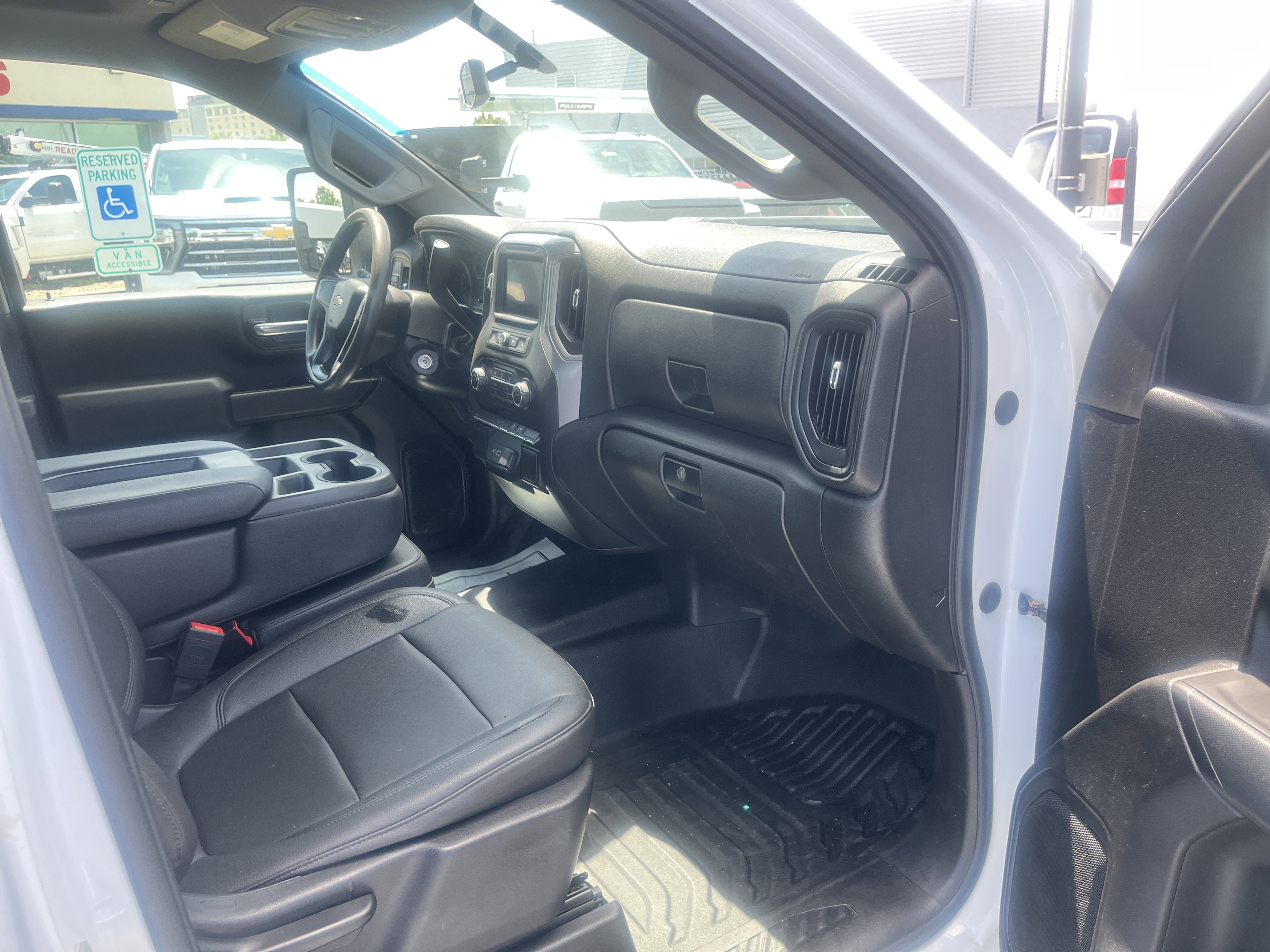 Used 2021 Chevrolet Silverado 2500 W/T RWD image 3