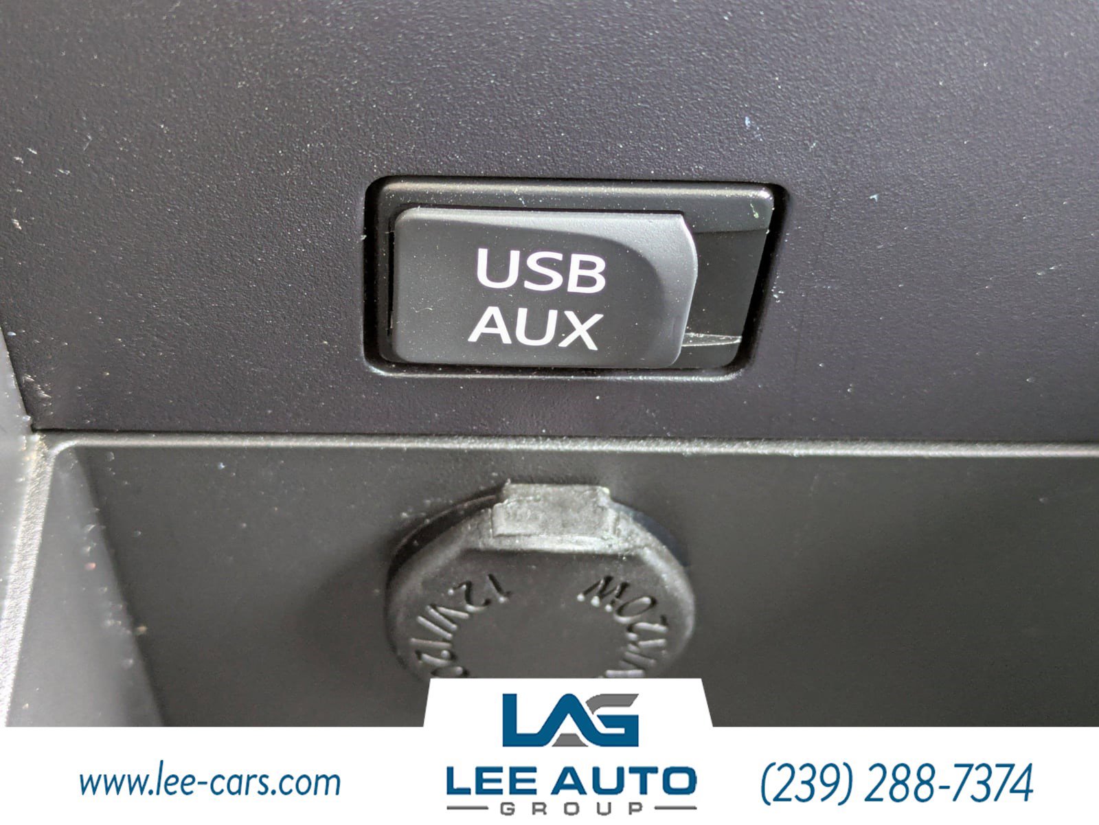 Used 2014 Toyota Venza LE FWD image 24