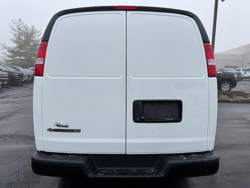 New 2026 Chevrolet Express 3500 Extended w/ Driver Convenience Package RWD image 4