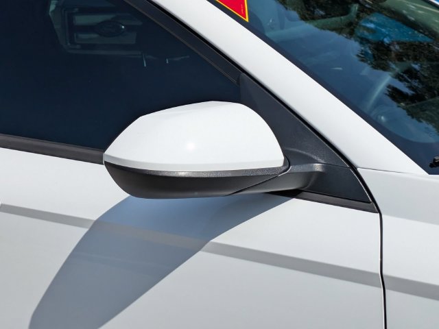 Used 2025 Hyundai Kona SE FWD image 12