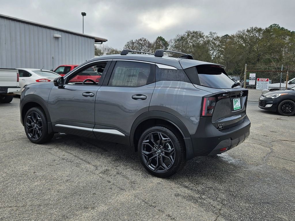 New 2026 Nissan Kicks SR w/ Cold Weather Package image 7