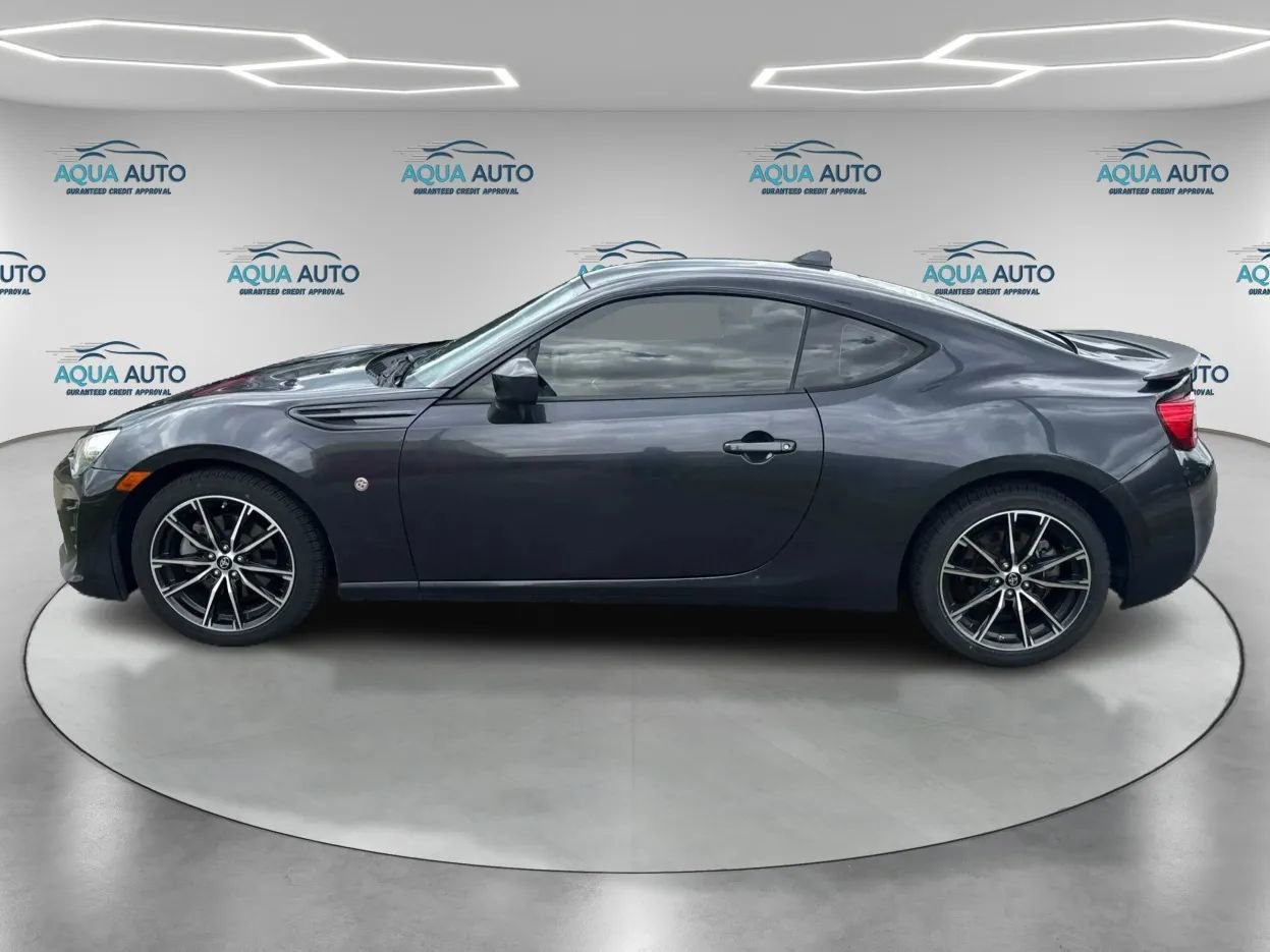 Used 2019 Toyota 86 RWD image 8