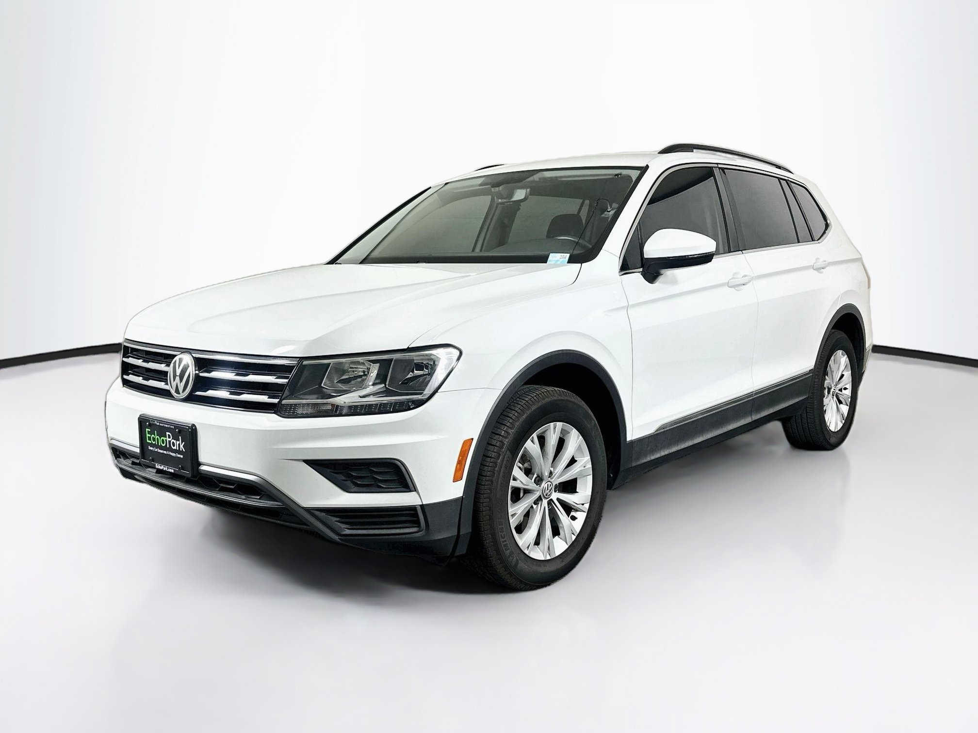 Used 2018 Volkswagen Tiguan SE FWD image 3