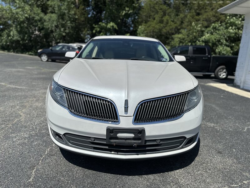 Used 2013 Lincoln MKS AWD image 3