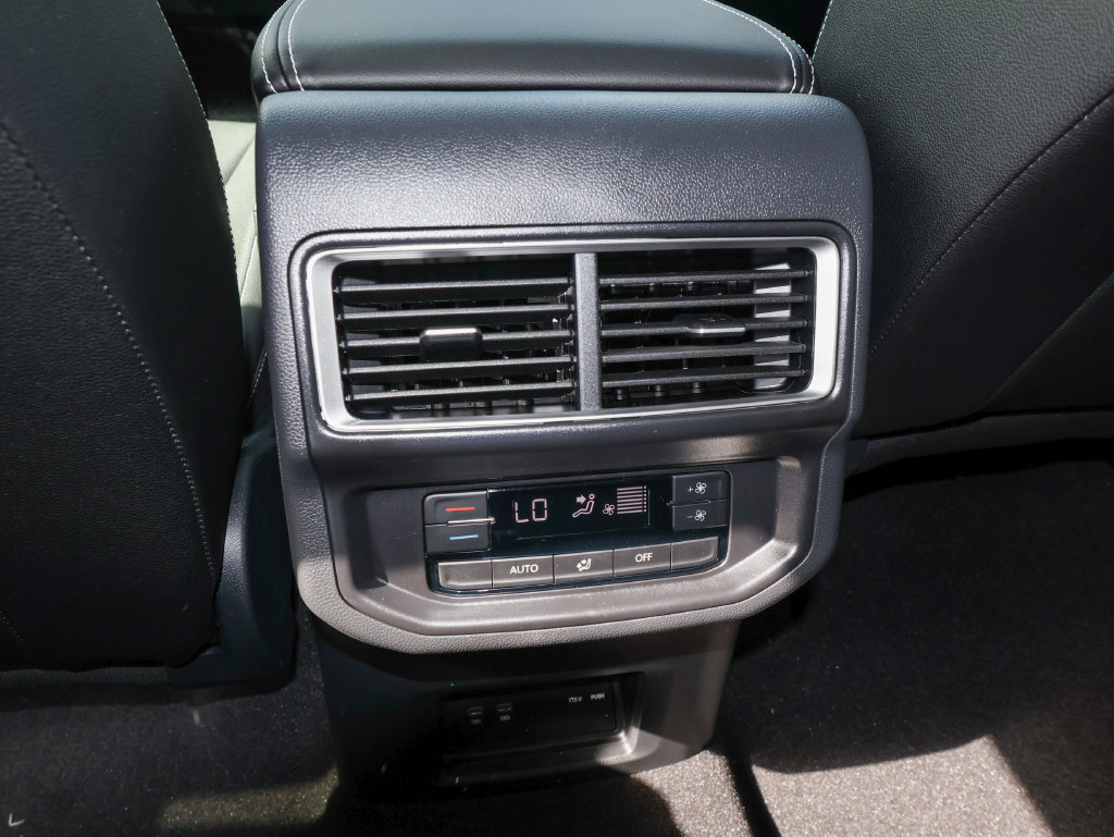 New 2026 Volkswagen Atlas SE AWD/4WD image 18