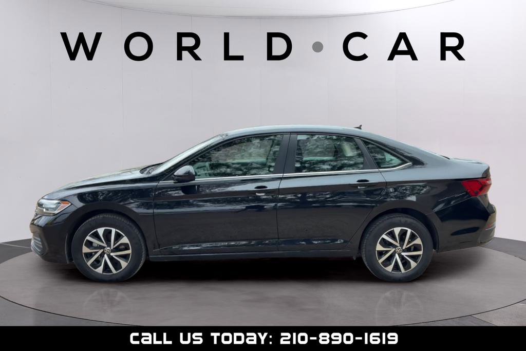 Used 2024 Volkswagen Jetta S image 4