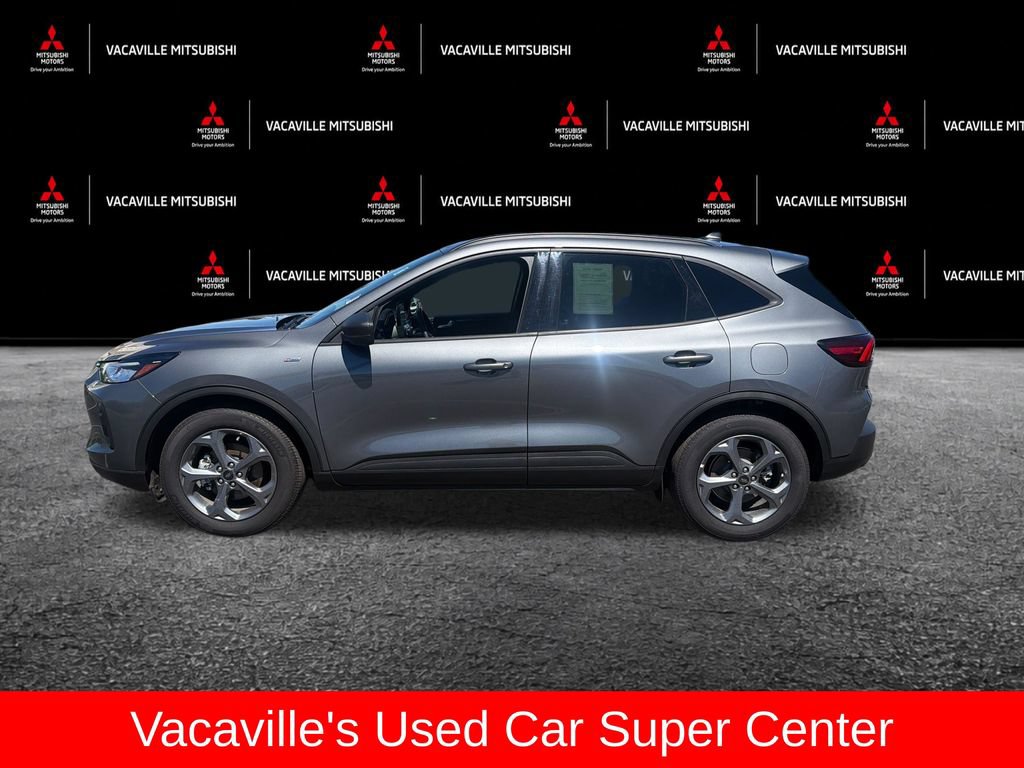 Used 2025 Ford Escape ST-Line FWD image 2