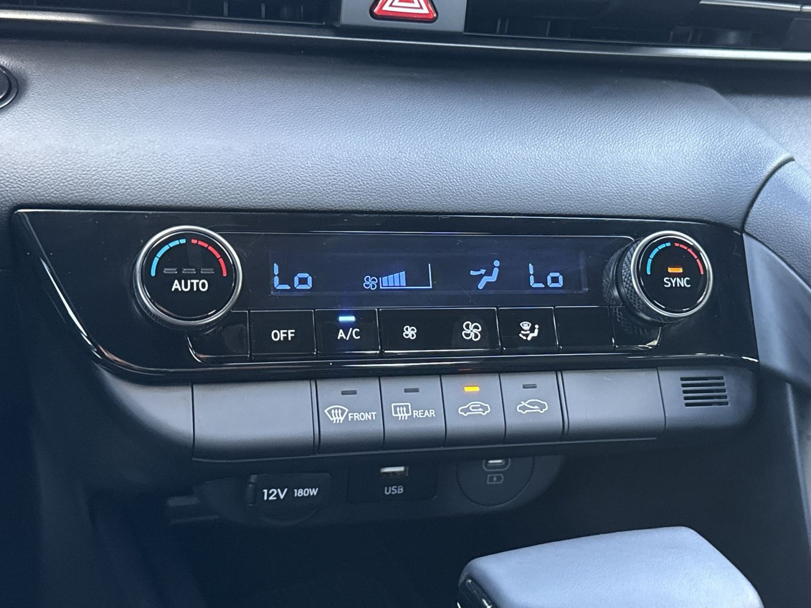 Certified 2026 Hyundai Elantra Sport FWD image 21