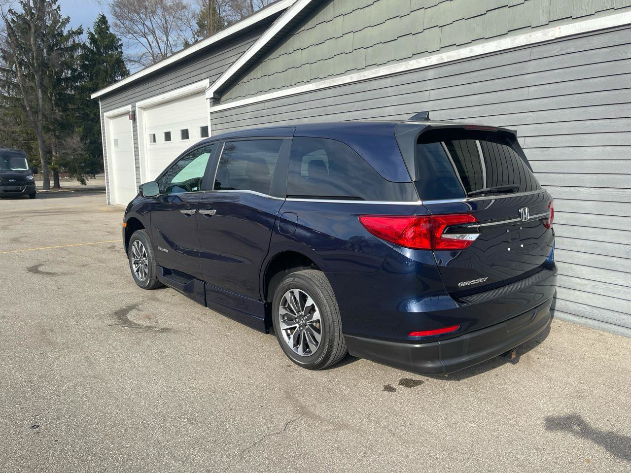 Used 2023 Honda Odyssey EX-L image 7