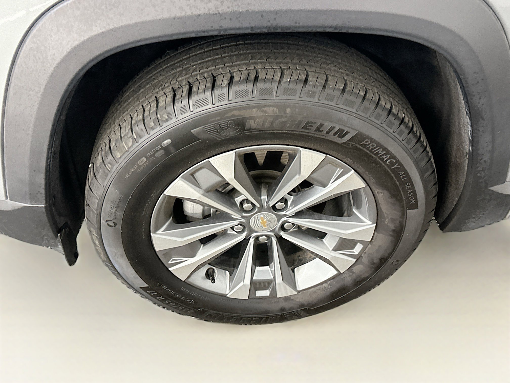 Used 2025 Chevrolet Equinox LT AWD/4WD image 11