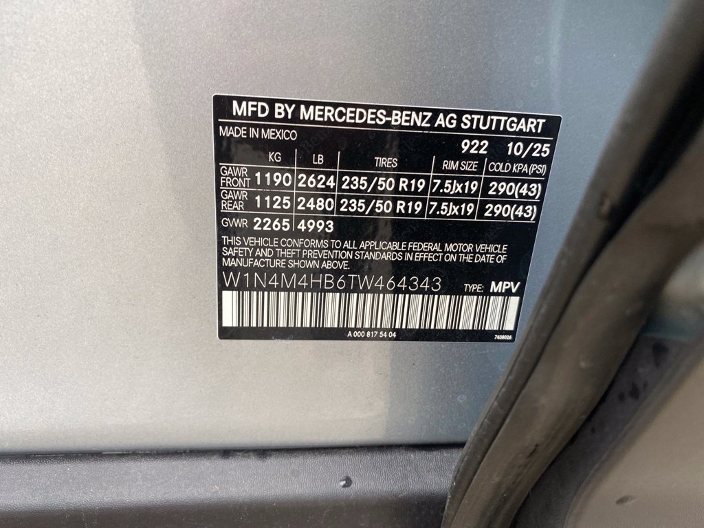 Used 2026 Mercedes-Benz GLB 250 4MATIC image 27