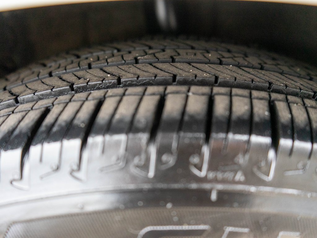 Used 2017 Kia Optima SX image 31