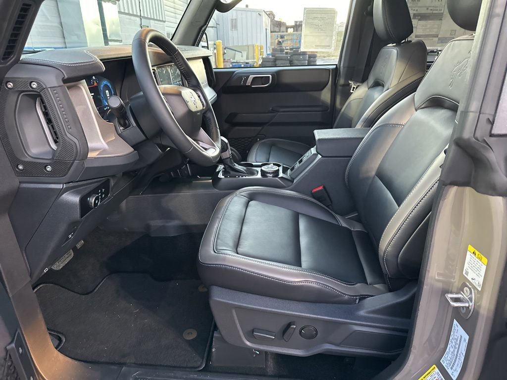 New 2026 Ford Bronco Outer Banks w/ Sasquatch Package image 19