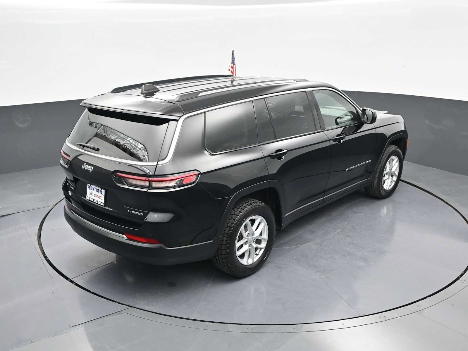 Used 2023 Jeep Grand Cherokee L Laredo image 40