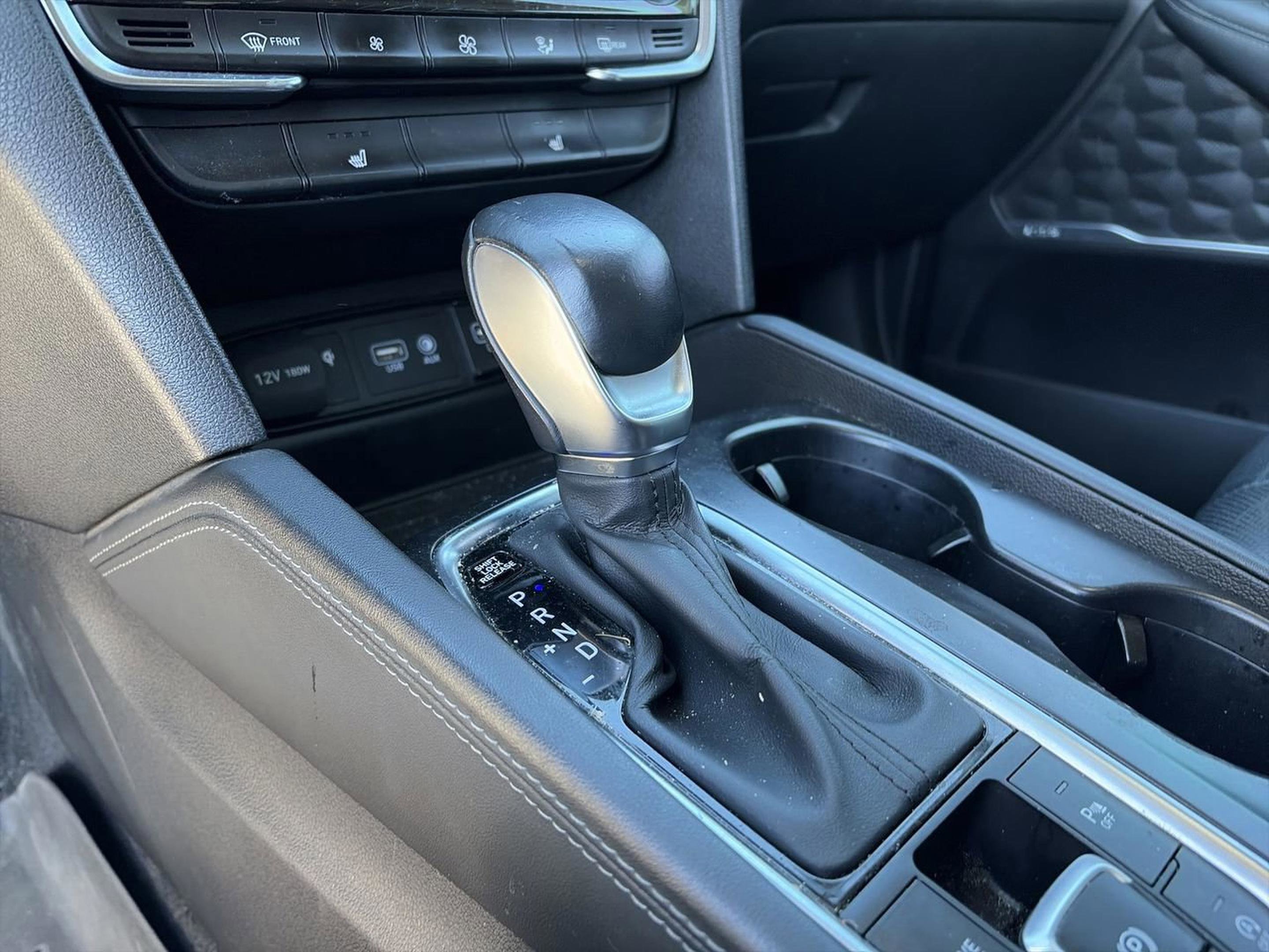 Used 2020 Hyundai Santa Fe SEL image 16