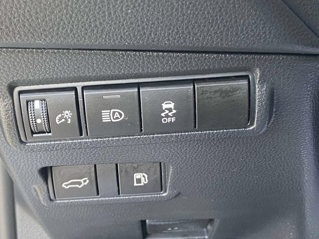 Used 2024 Toyota Corolla Cross AWD Hybrid w/ Convenience Package image 32
