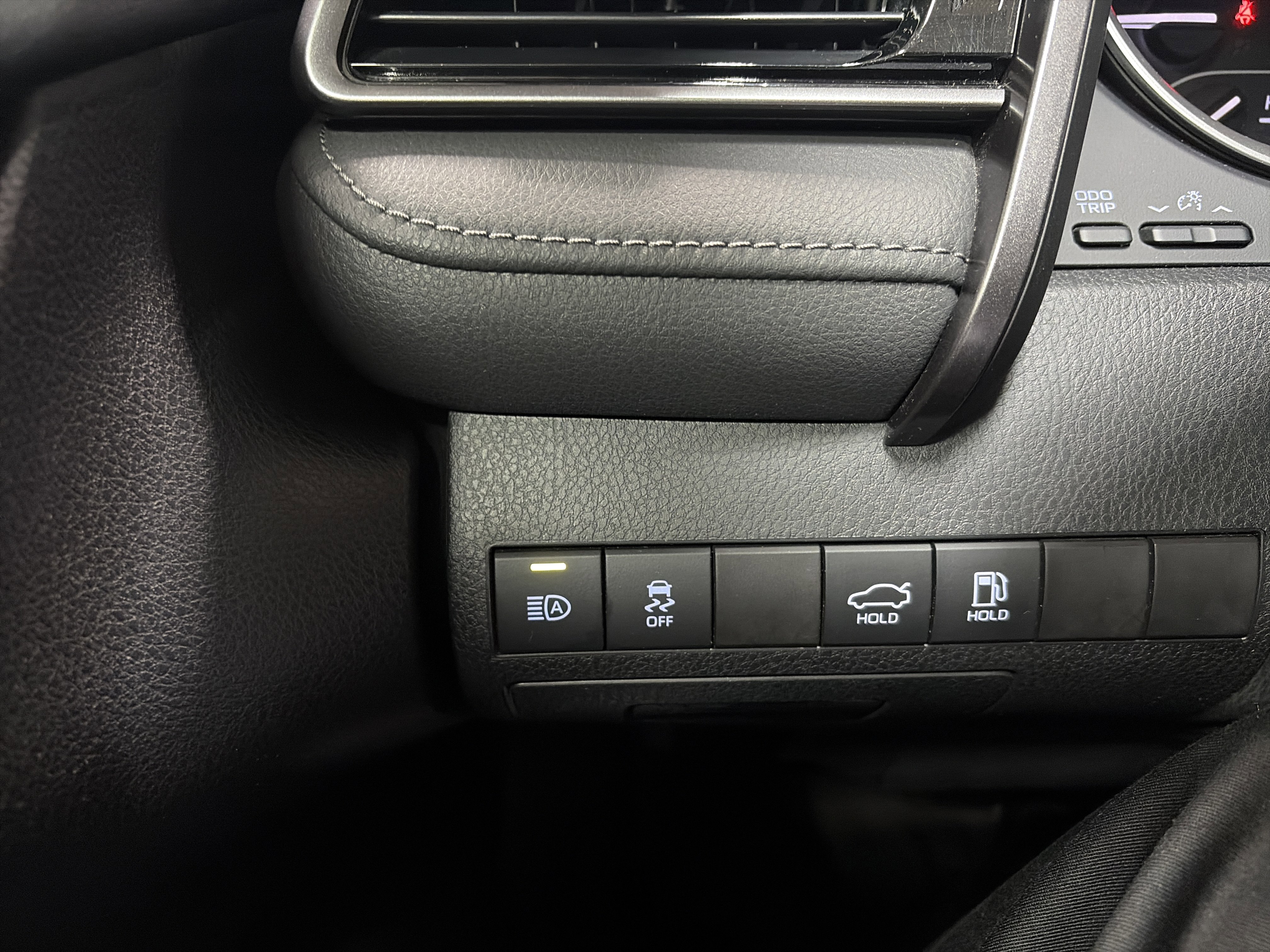 Used 2023 Toyota Camry LE image 17