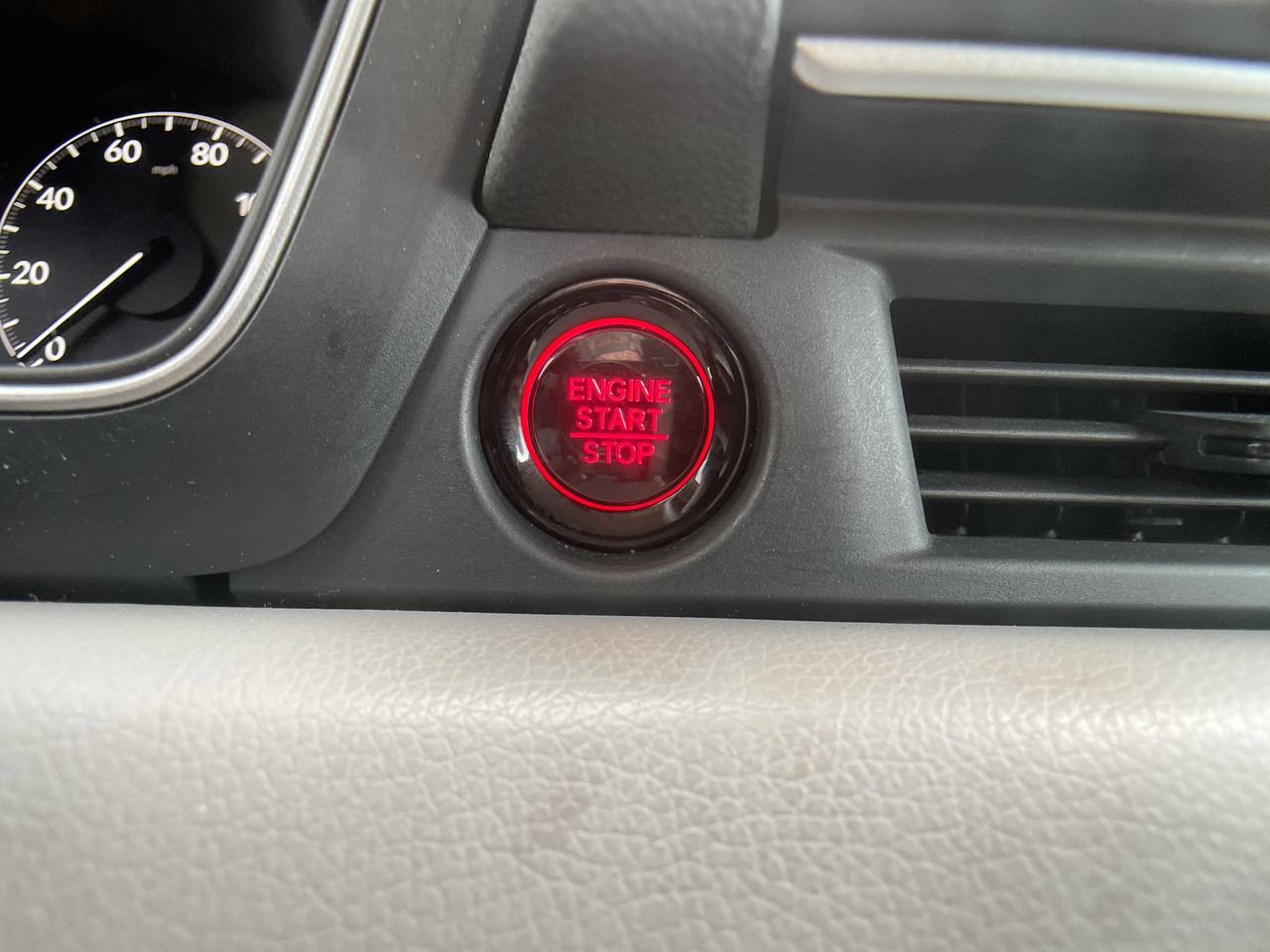 Certified 2023 Honda Pilot LX image 26