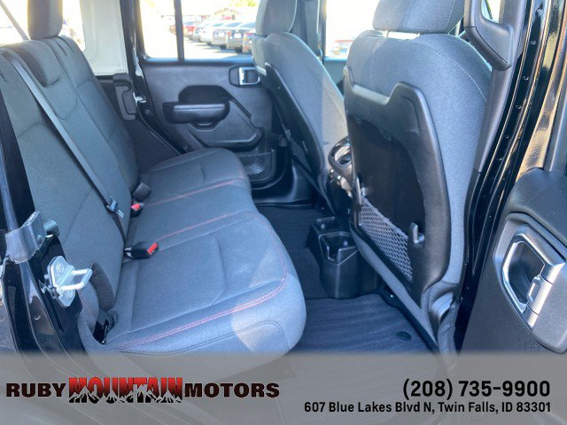 Used 2025 Jeep Wrangler Unlimited Rubicon AWD/4WD image 23