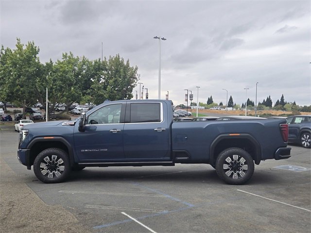 New 2026 GMC Sierra 3500 Denali w/ Denali Reserve Package image 7