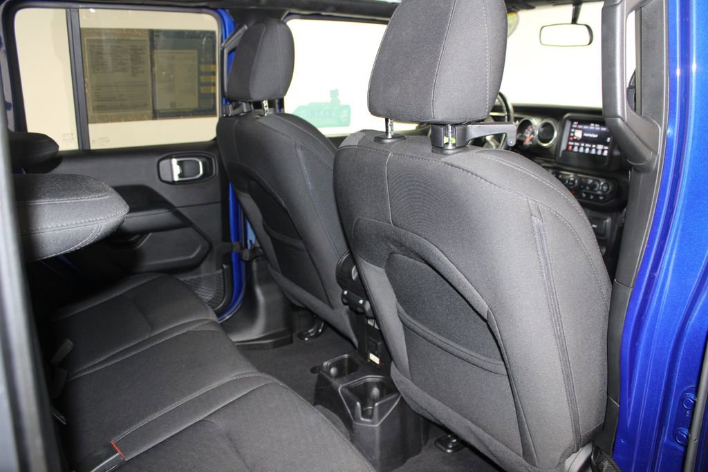 Used 2020 Jeep Wrangler Unlimited Sahara w/ LED Lighting Group image 30