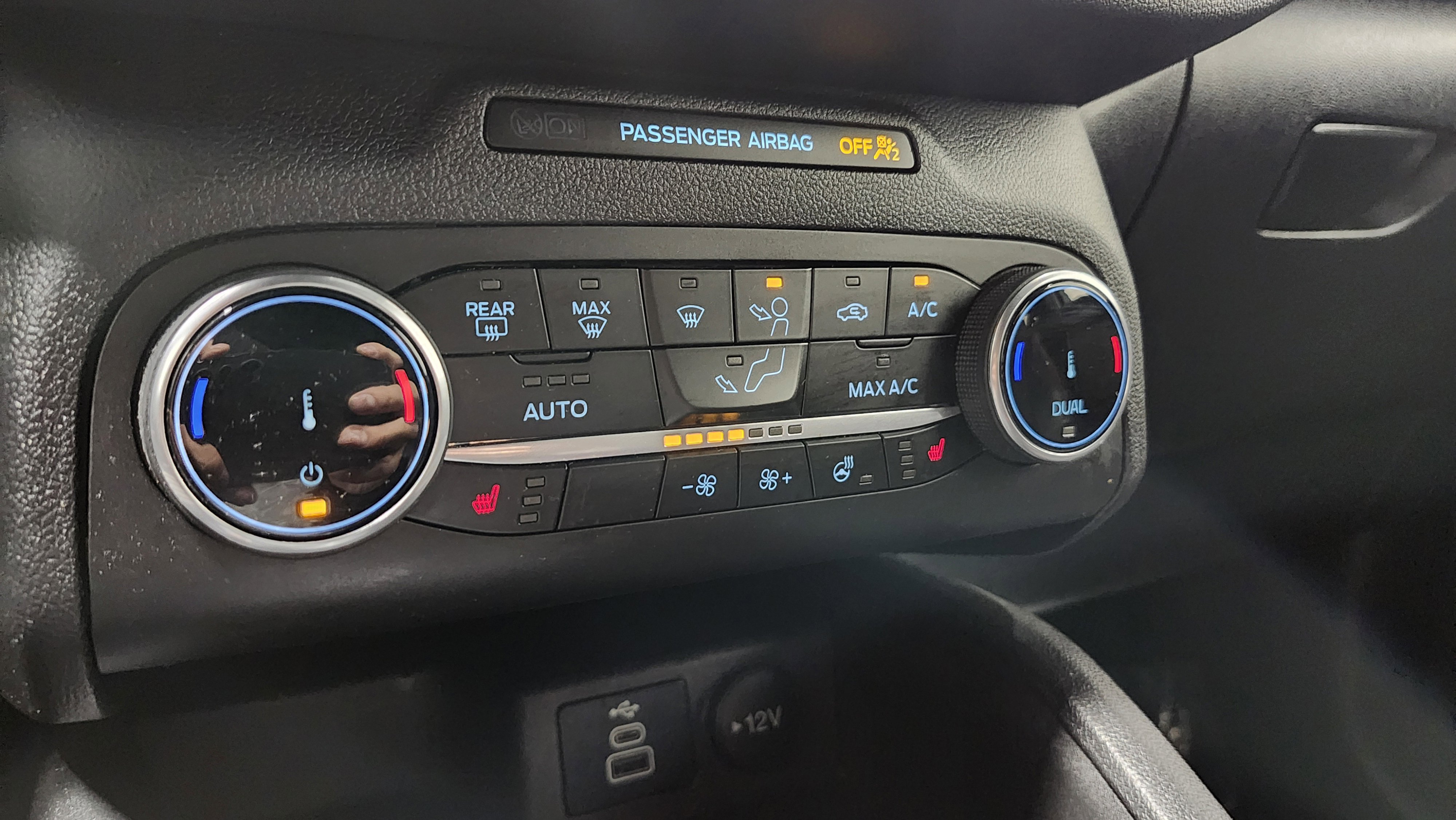 Used 2024 Ford Escape ST-Line w/ Cold Weather Package image 31