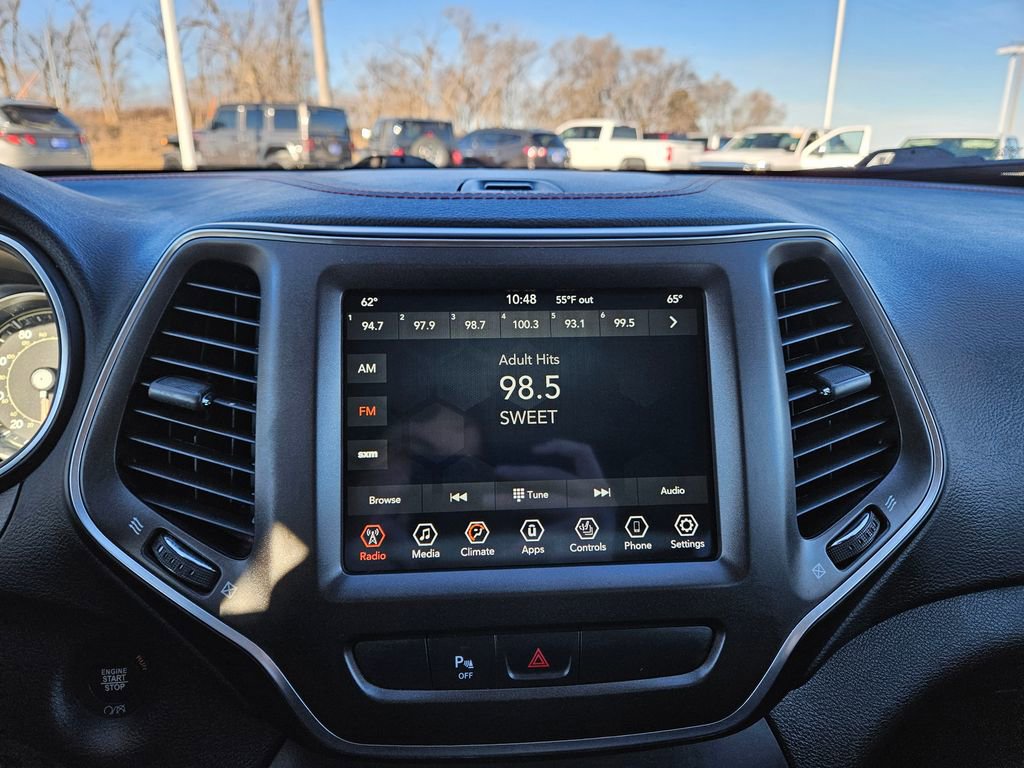 Used 2020 Jeep Cherokee Trailhawk w/ Cold Weather Group image 14