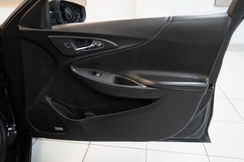 Used 2016 Chevrolet Malibu LT w/ Leather Package image 30