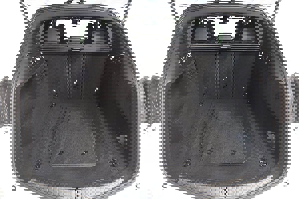 Used 2023 Alfa Romeo Stelvio Ti image 59